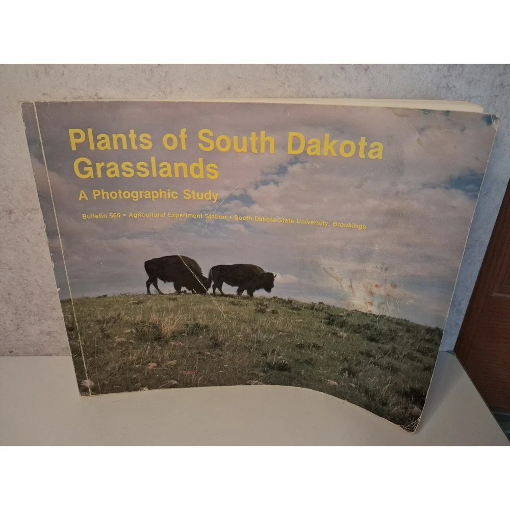 Plans of South Dakota Grasslands Photo Book Michael P. Berman 2015 Softcover